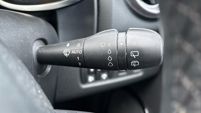 Renault Clio 1.5 dCi 90 Iconic 25 Nav 5dr Diesel Hatchback